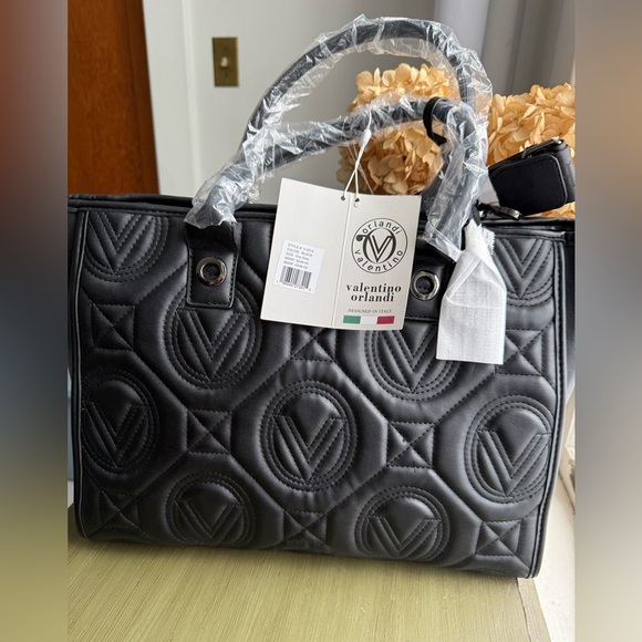 NWT Valentino Orlandi Large Tote with Branded Crossbody Strap - Picture 2 of 5